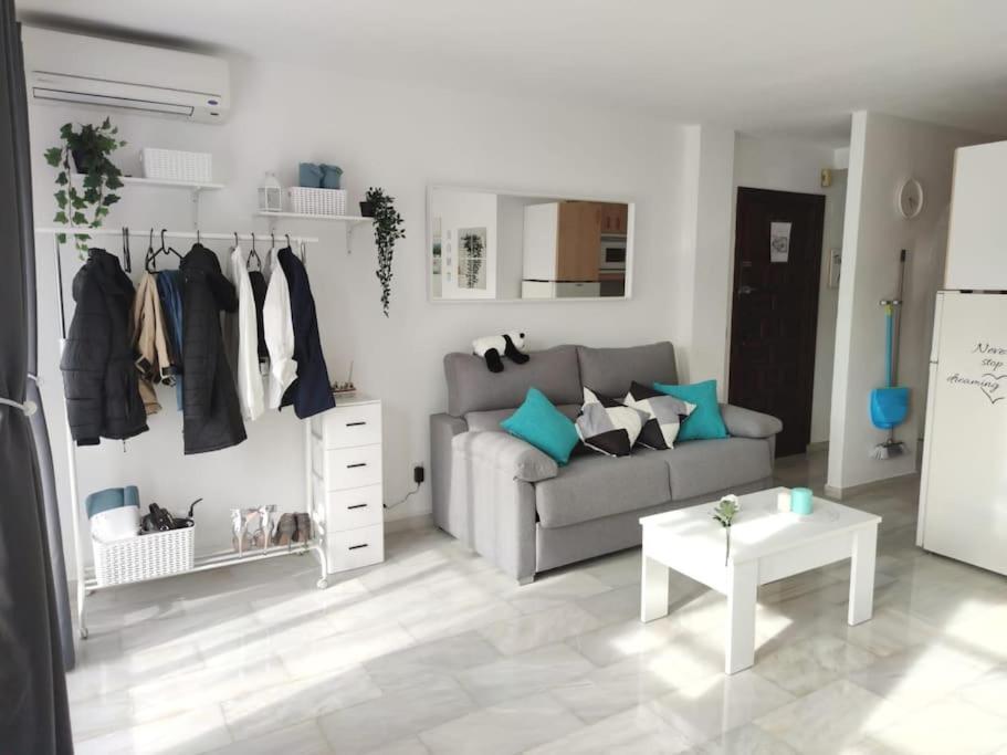 Apartamento Maika Benalsun Pueblo Evita Benalmádena Exterior photo