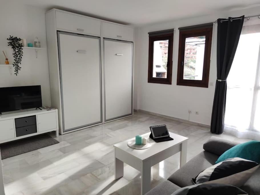 Apartamento Maika Benalsun Pueblo Evita Benalmádena Exterior photo